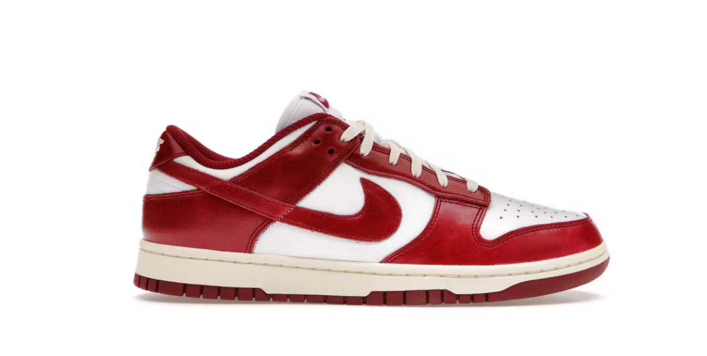 Nike Dunk low red vintage