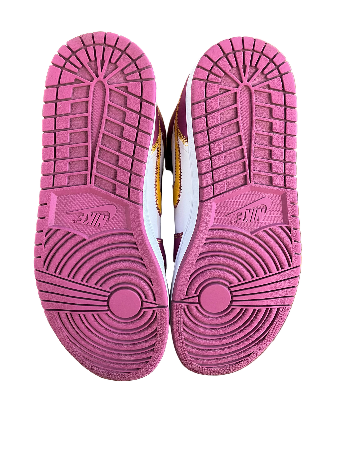 Preowned Jordan 1 Mid Dia de Los Muertos sz. 10.5