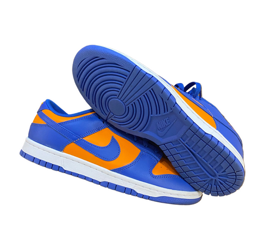 Preowned Nike dunk low Knicks Sz. 8.5m