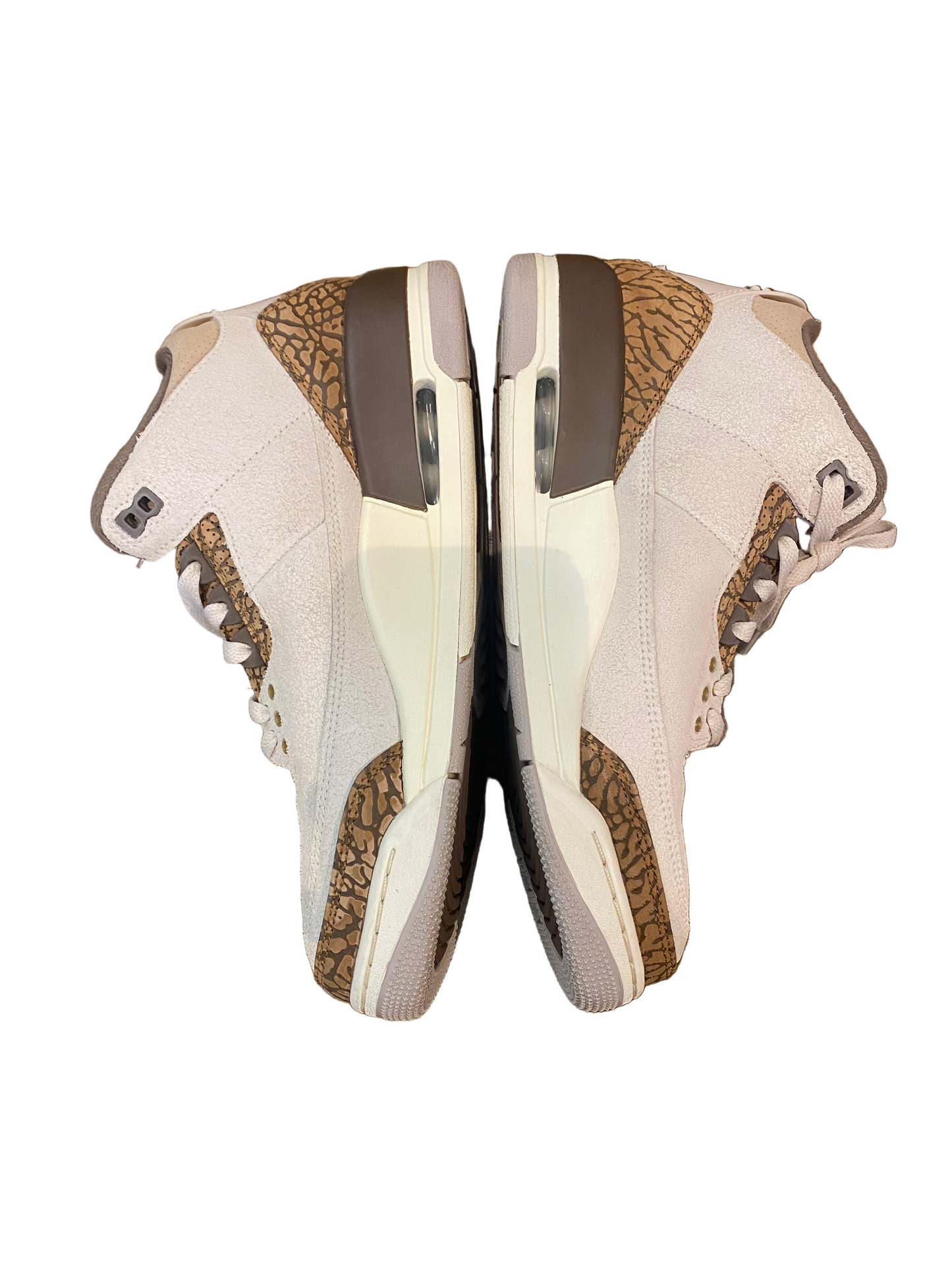 Preowned Jordan 3 Retro Palomino sz. 9