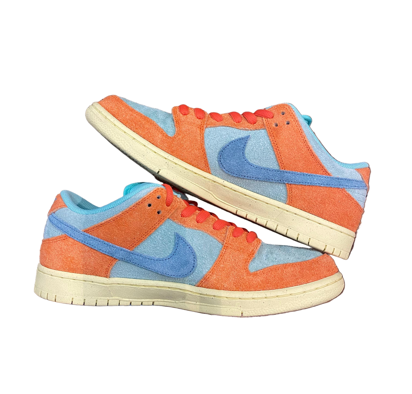 Preowned Nike SB Dunk Low Orange Emerald Rise Sz. 10.5