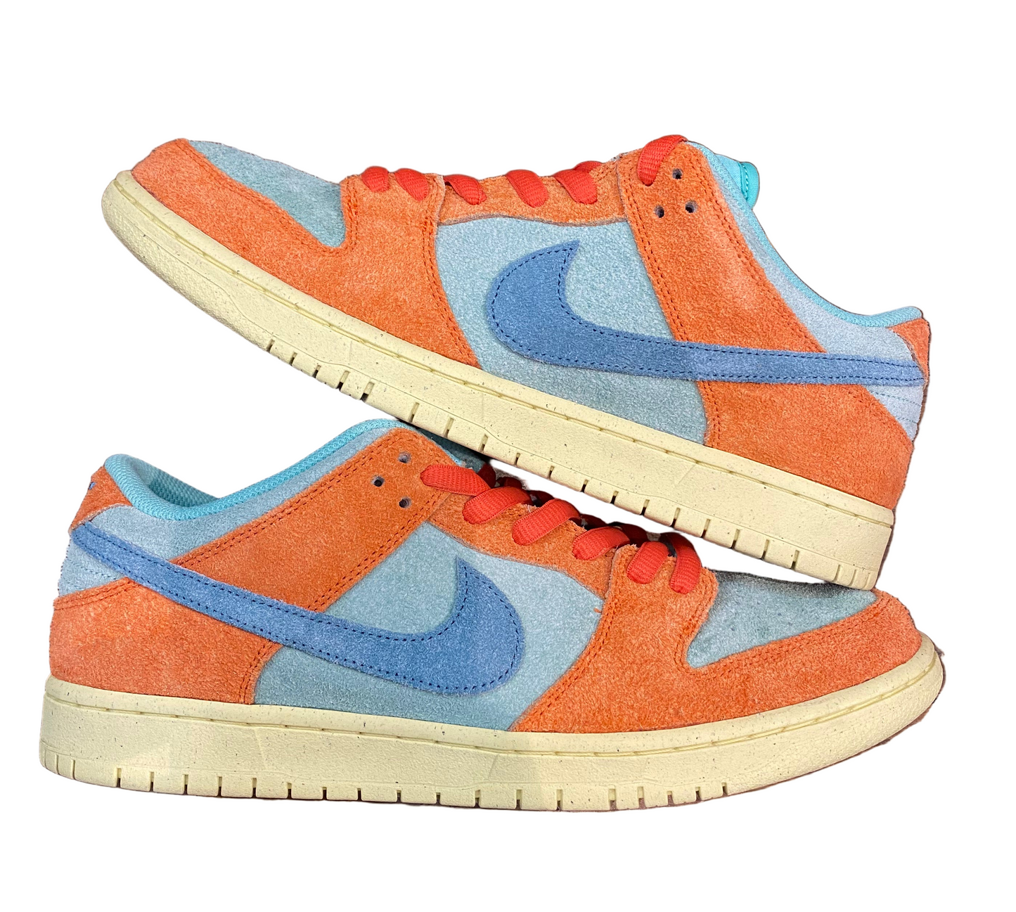 Preowned Nike SB Dunk Low Orange Emerald Rise Sz. 10.5